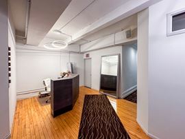 2,500 SF | 27 E 21 Street | Historic Retail Space Available in Prime Flatiron
