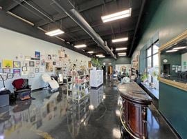 PROFESSIONAL OFFICE/RETAIL IN NE WICHITA
