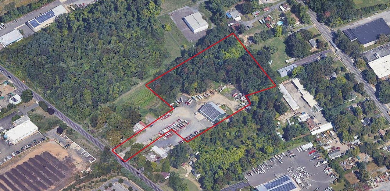 ±4 Acres I-O-S for Lease