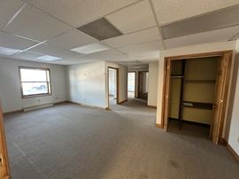 1305 N Barker Rd