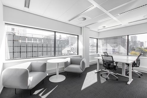 Regus - Lansing - S Capitol Ave