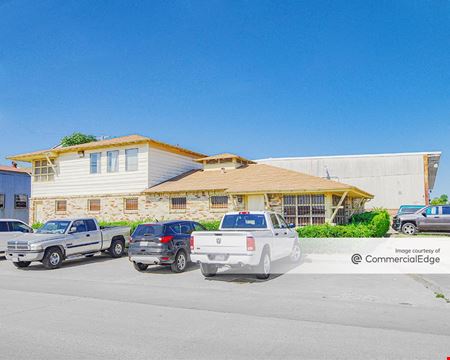 Industrial space for Rent at 2300 South Main Street in Fort Worth