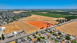 ±5.78 Acres of Commercial Development Land In Sanger, CA