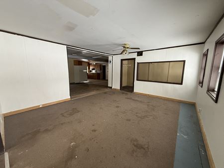 Office space for Sale at 358 S Oak St in Lone Rock