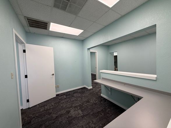 River Oaks Plaza Retail/Office