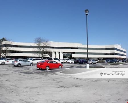Photo of commercial space at 150 E Campus View Blvd in Columbus