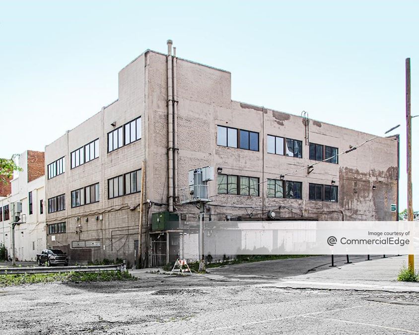 565 East Larned Street