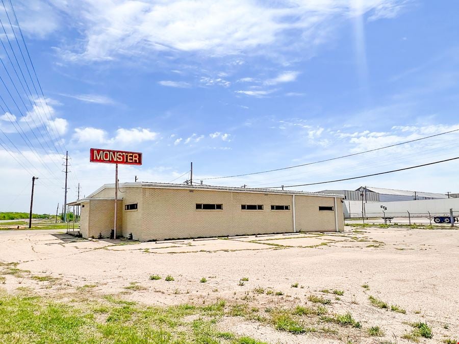 2601 E HWY 80, Bldg. A