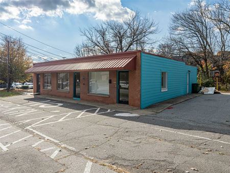 Retail space for Rent at 1997 Hendersonville Road in Asheville