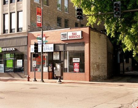 Retail space for Rent at 830 Davis St in Evanston