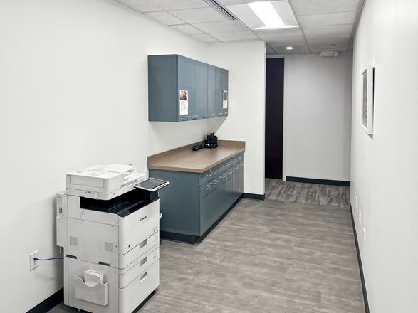 Regus - Brookfield - Water Tower Blvd
