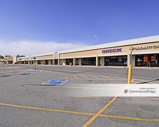 Michael's Aurora Plaza