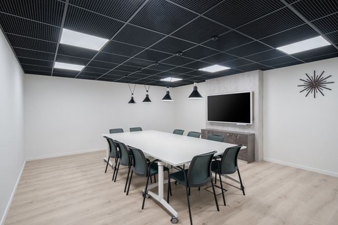 Regus - Novi - Beck Road