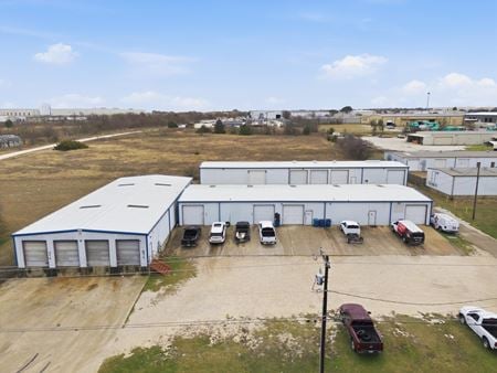 Industrial space for Rent at 808 E Panther Way in Hewitt