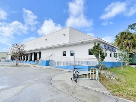 Industrial space for Sale at 4176 Mercantile Ave in Naples