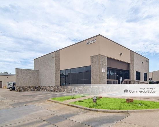2900 Gateway Drive & 6025 Commerce Drive