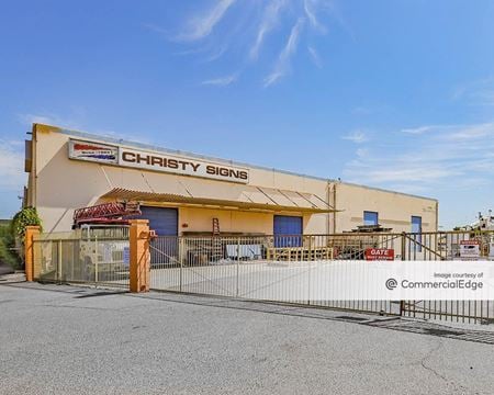 Industrial space for Rent at 1825 South Black Canyon Hwy in Phoenix