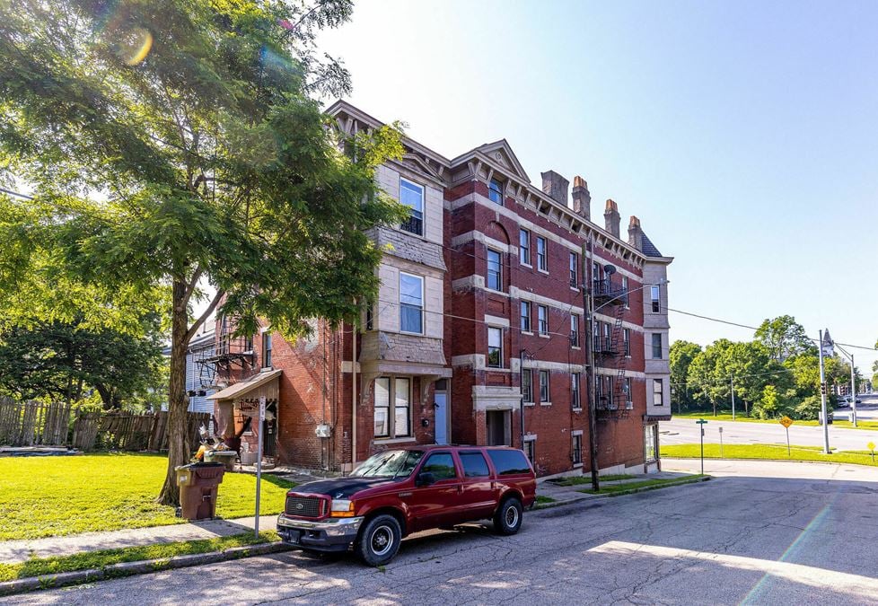 Mixed-Use Multifamily Complex | Walnut Hills