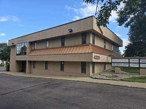 4320 S. Louise Avenue, 200