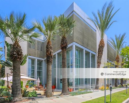 400 North Foothill Road - Beverly Hills
