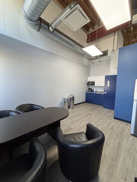 Industrial space for Rent at 1303 Hastings Crescent Southeast in Calgary