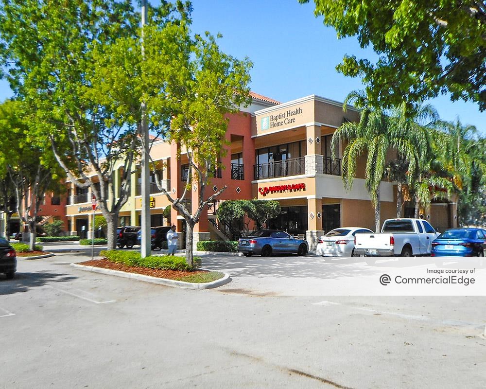 Kendall Breeze Plaza - 12300 SW 127th Avenue | Retail Building