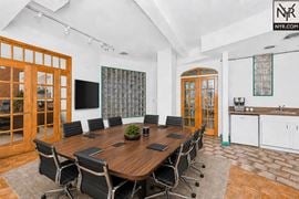 148 W 24th St