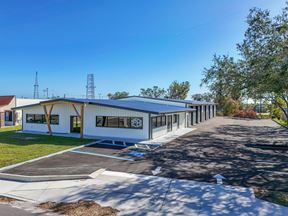 Cattlemen Road Industrial Building with retail showroom