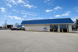 670 & 1,216 SQ.FT. FOR LEASE