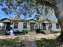 2601 Lucinda St, Houton, TX 77004