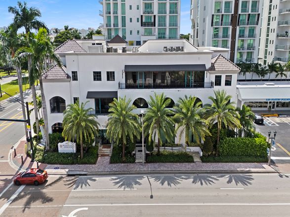 490 E Palmetto Park Rd