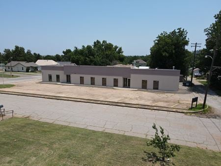 Photo of commercial space at 324 N 19th St in Guthrie