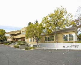 Lakeside Office Plaza