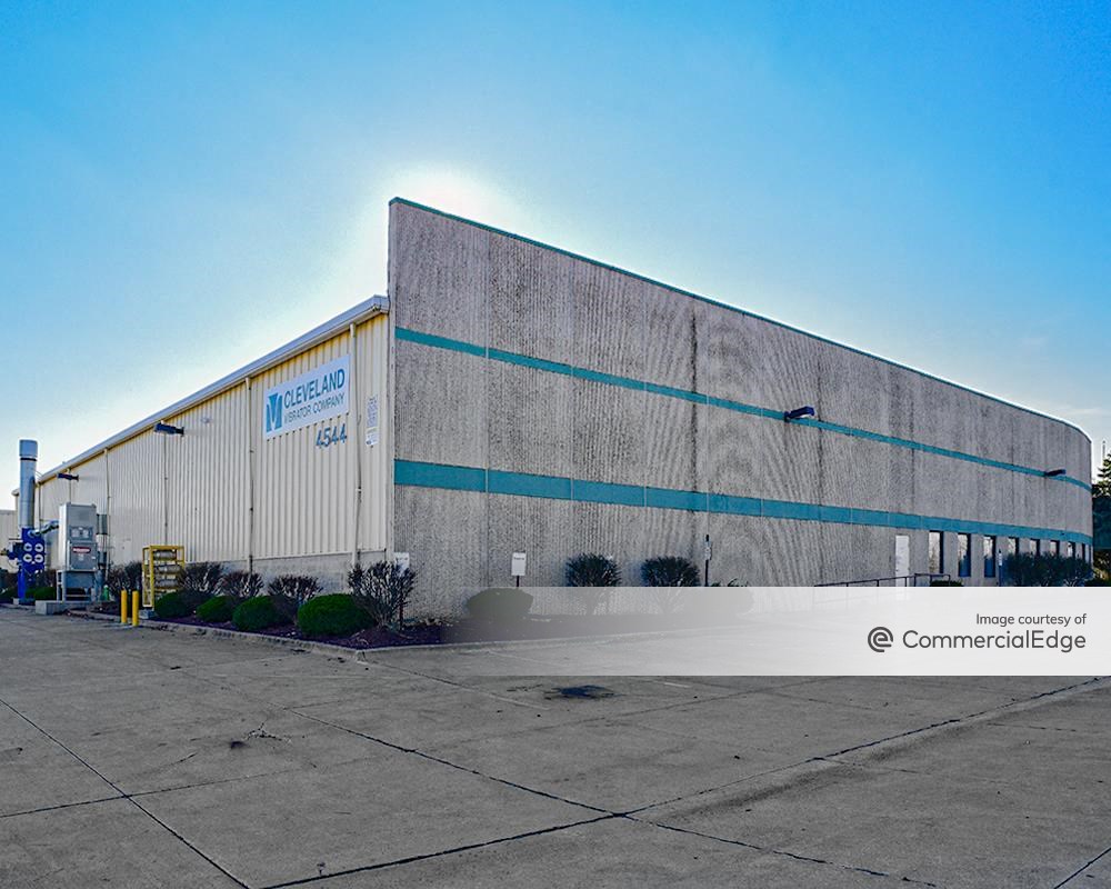 4544 Hinckley Industrial Pkwy, Cleveland, OH | Industrial Building