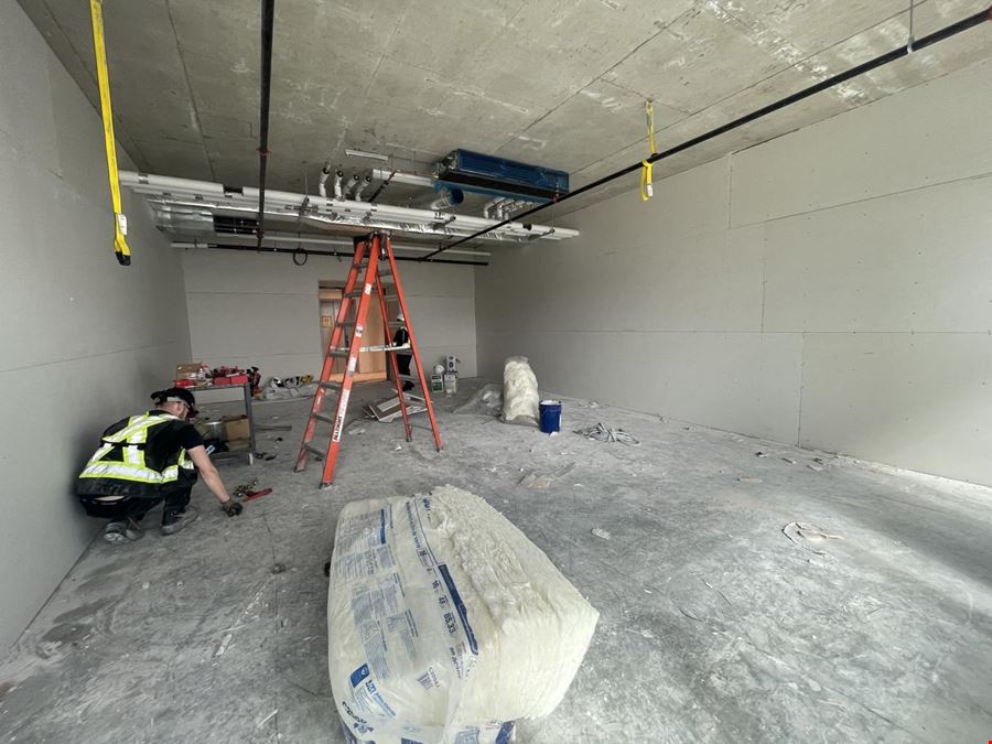 Unit 825 - 5599 No. 3 Road