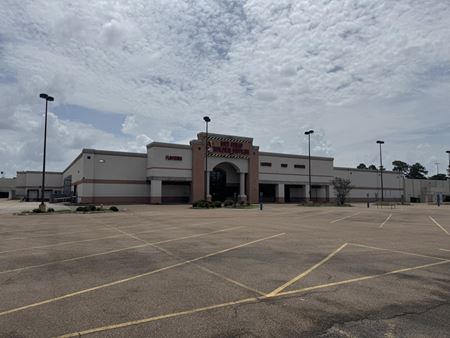 Retail space for Sale at 5912 U.S. 49 in Hattiesburg
