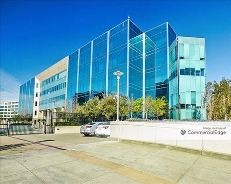 Photo of commercial space at 2207 Bridgepointe Pkwy in San Mateo