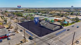 1328 N Closner Blvd