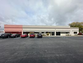 N8W22520 Johnson Dr, Unit F