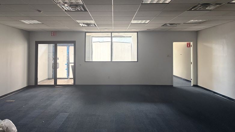 2,500 SF | 22-04 31st Street | Prime Retail Space with Mezzanine & Basement for Lease