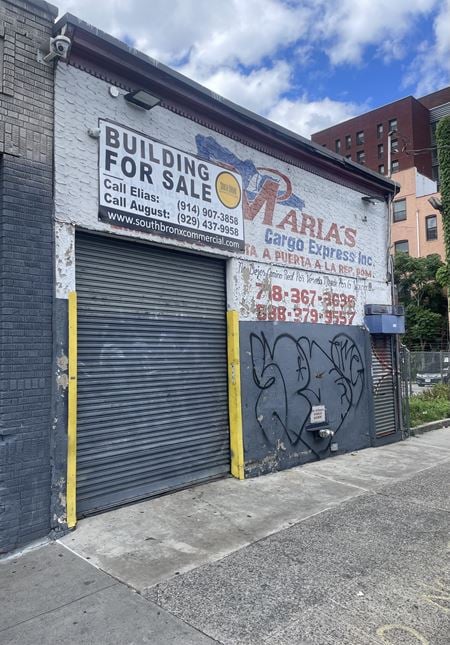 Photo of commercial space at 4239 Park Ave in Bronx