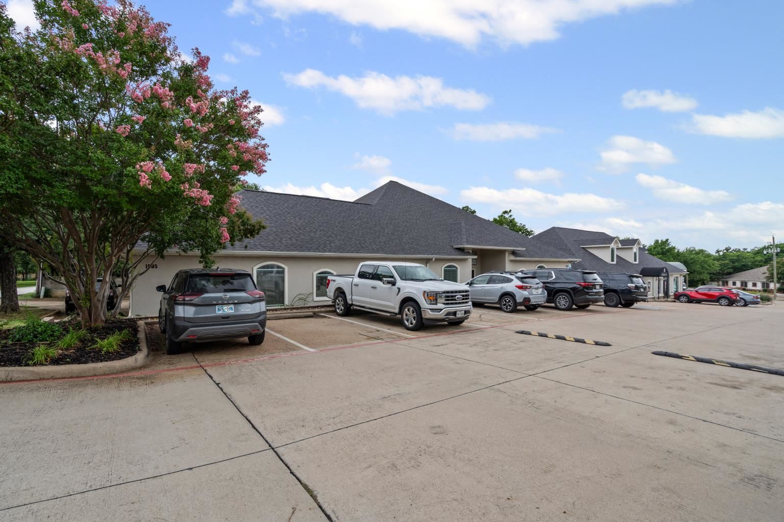 1005 Glade Rd