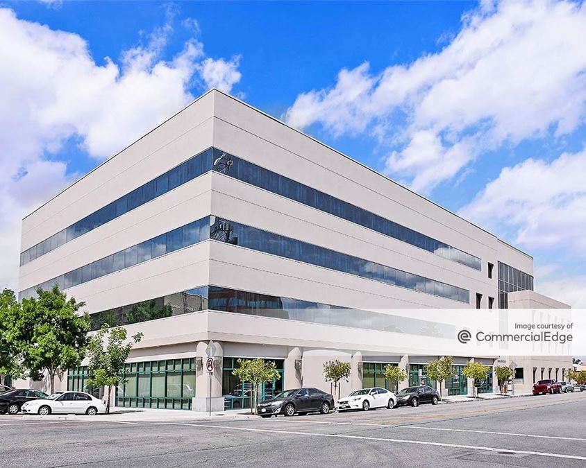 1300 18th Street, Bakersfield, CA CommercialSearch