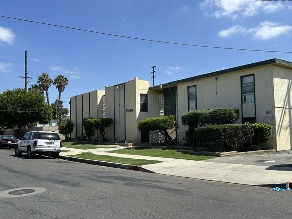 The Deming Apartments