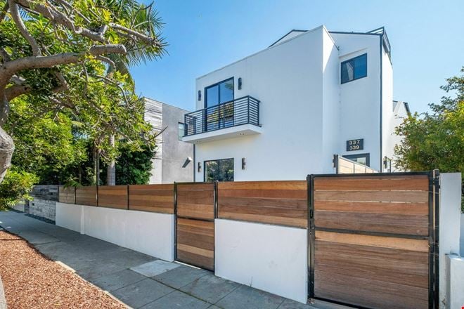 VACANT TWO-UNIT DUPLEX