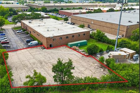 Photo of commercial space at 1247 Norwood Ave in Itasca