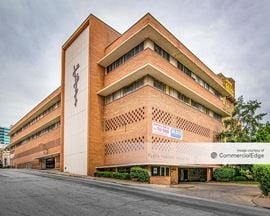 Plaza Parkway Medical Building