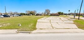 2594 Main St