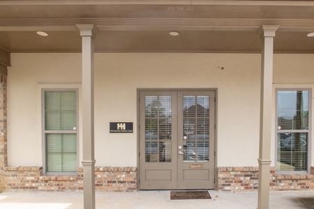 Newly Remodeled Office Suite For Lease - Baton Rouge