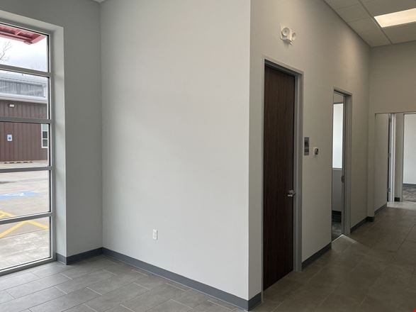 331 Corporate Wood Dr